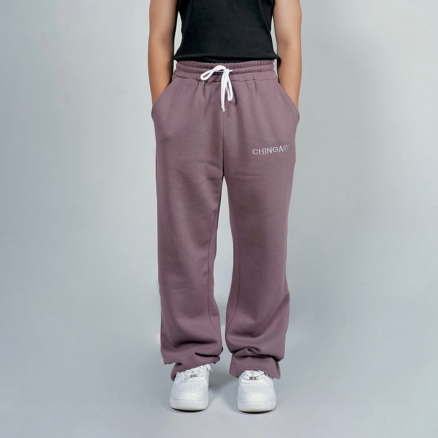 SMOKY ROSE EMBROIDERED SWEATPANTS