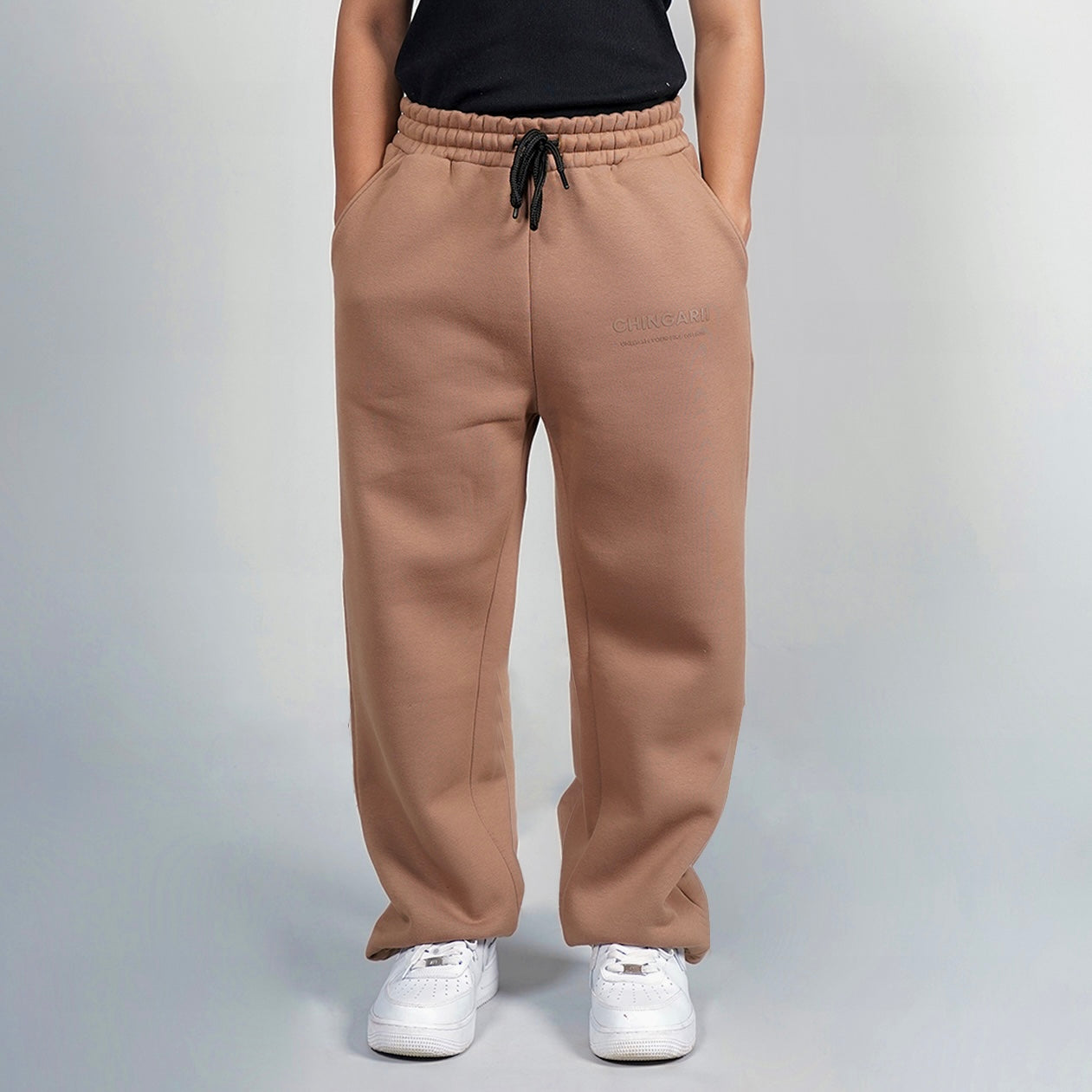 BROWN SIGNATURE SWEATPANTS